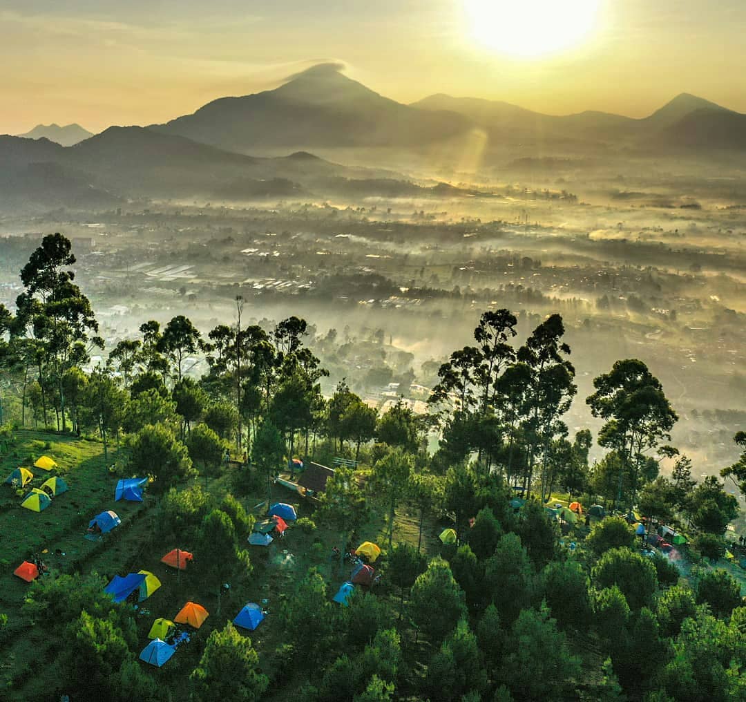 Gunung Putri Lembang, Pemandangan Indah dan Petualangan yang Menarik